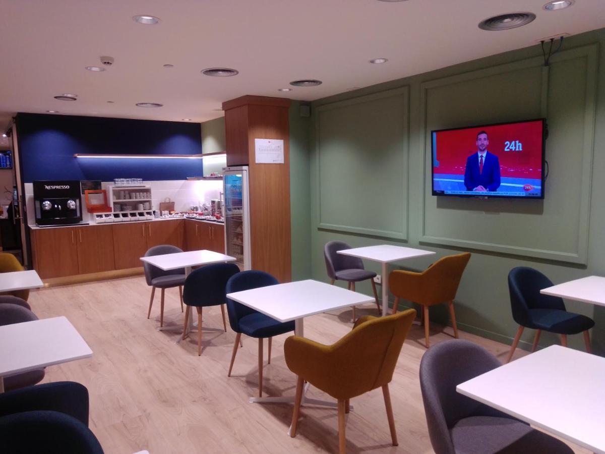 Hellosky Air Rooms Madrid Eksteriør billede